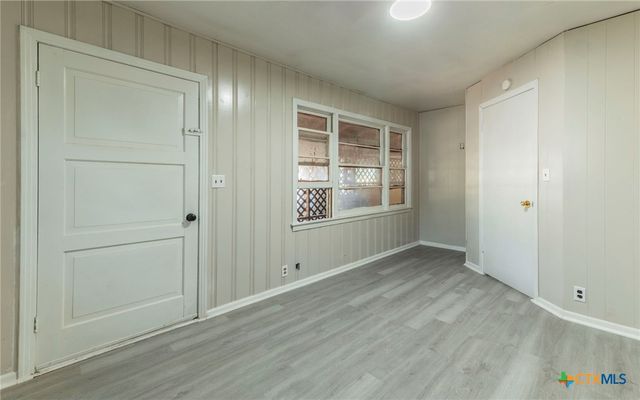 574 Oaklawn Drive, Rockdale, TX 76567
