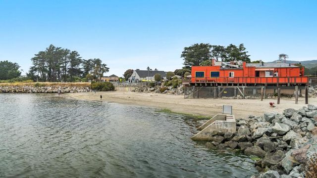 540 El Granada Boulevard, Half Moon Bay, CA 94019