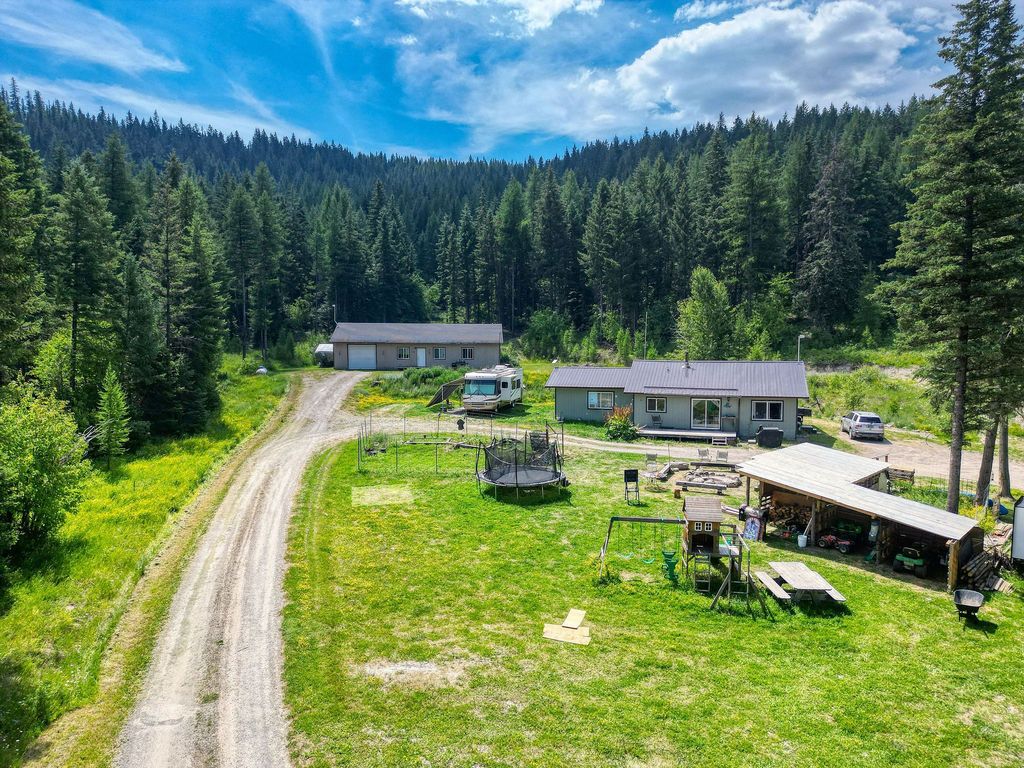 Image 1 of property listing at 2020 Blacktail Road, Lakeside, MT 59922
