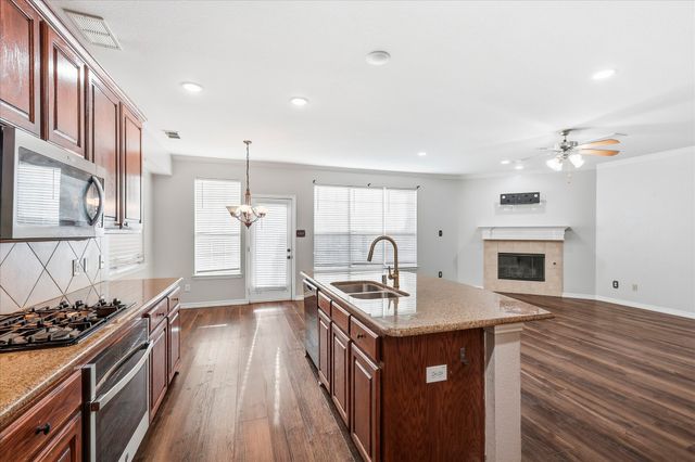 2147 Hunt Club Trail, Frisco, TX 75033