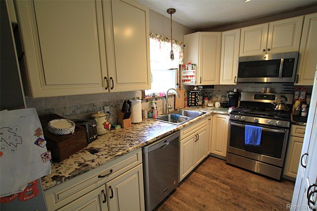 313 E Naldrette Street, Durand, MI 48429