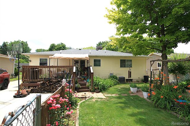 313 E Naldrette Street, Durand, MI 48429
