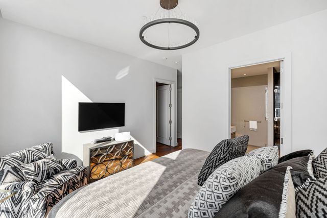 160 2nd Ave S Apt 1602, Nashville, TN 37201