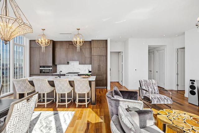 160 2nd Ave S Apt 1602, Nashville, TN 37201