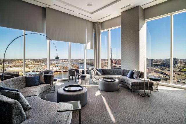 160 2nd Ave S Apt 1602, Nashville, TN 37201
