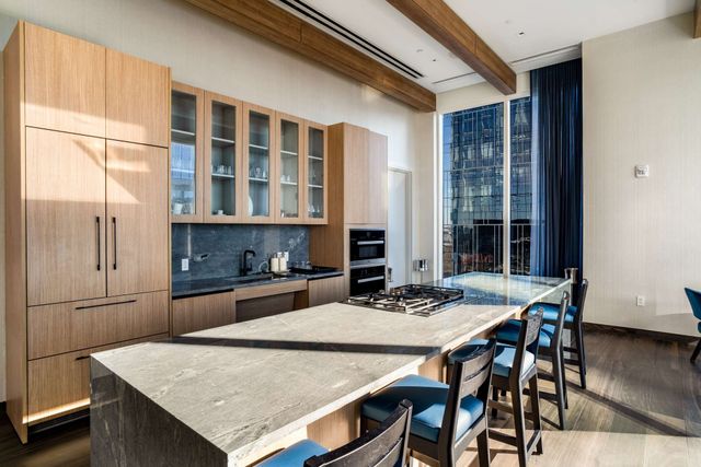 160 2nd Ave S Apt 1602, Nashville, TN 37201