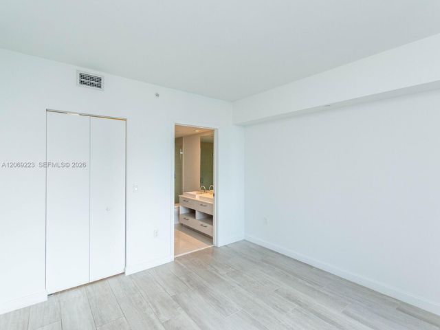 45 SW 9th Street 1201, Miami, FL 33130