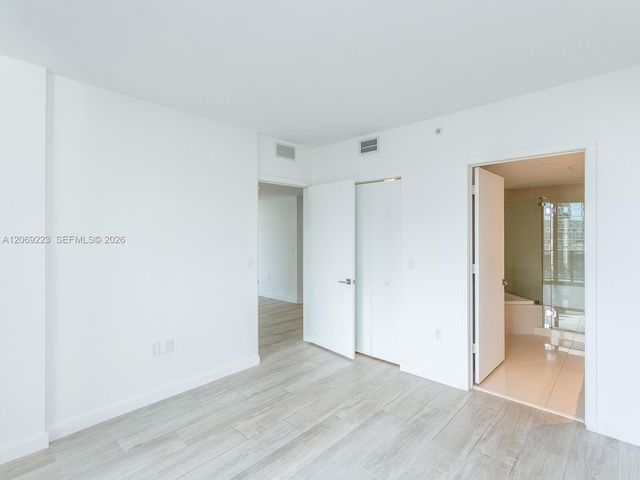 45 SW 9th Street 1201, Miami, FL 33130