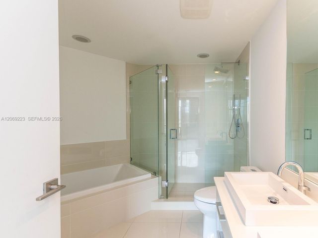 45 SW 9th Street 1201, Miami, FL 33130