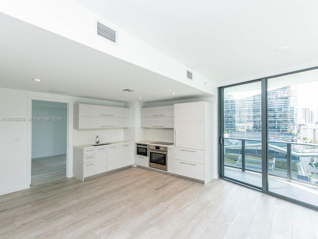 45 SW 9th Street 1201, Miami, FL 33130
