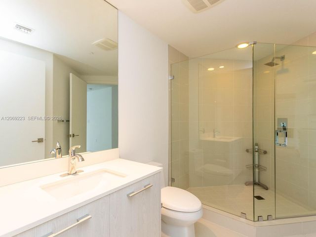 45 SW 9th Street 1201, Miami, FL 33130