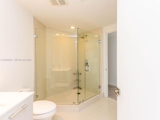 45 SW 9th Street 1201, Miami, FL 33130