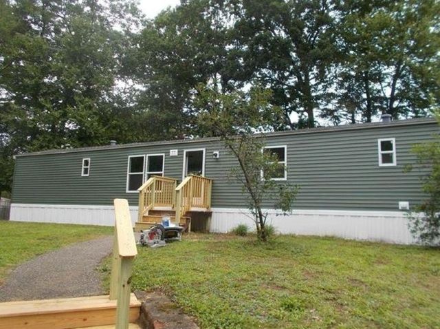 77 Royalcrest Park, Rochester, NH 03867