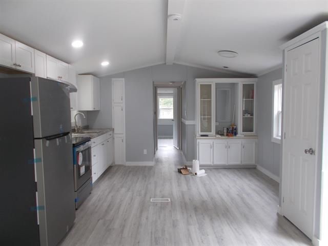 77 Royalcrest Park, Rochester, NH 03867
