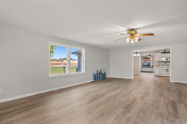 110 GREENBERRY Street, Sweetser, IN 46987