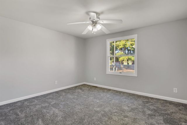 110 GREENBERRY Street, Sweetser, IN 46987