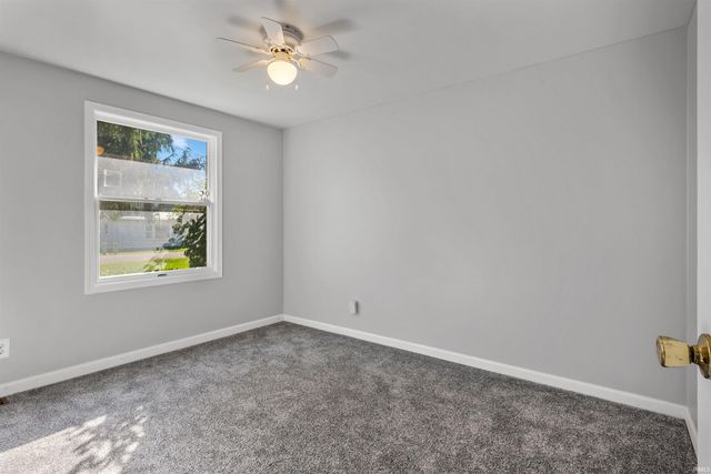 110 GREENBERRY Street, Sweetser, IN 46987