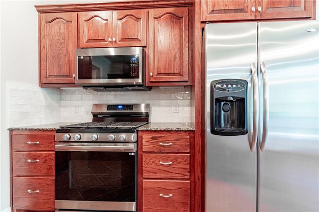 11503 Clubhouse Parkway, Farmington, AR 72730