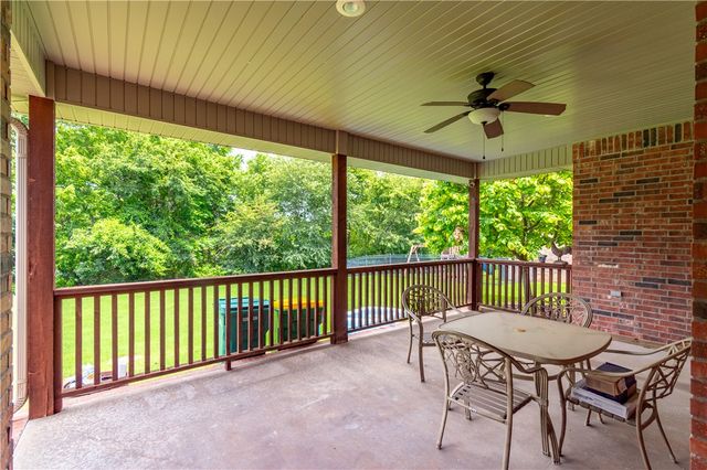 11503 Clubhouse Parkway, Farmington, AR 72730