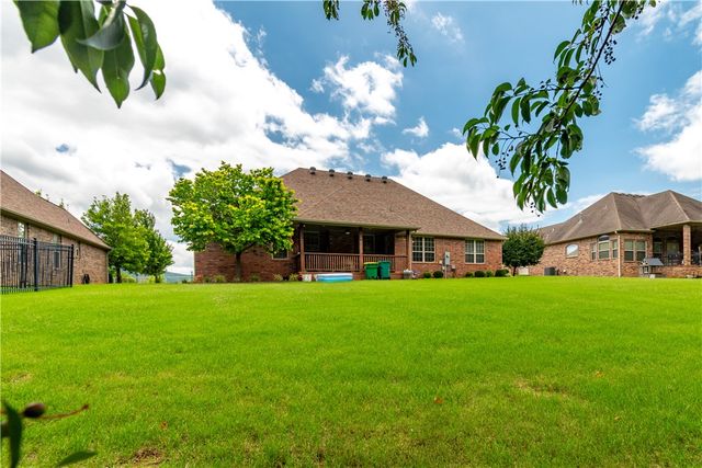 11503 Clubhouse Parkway, Farmington, AR 72730