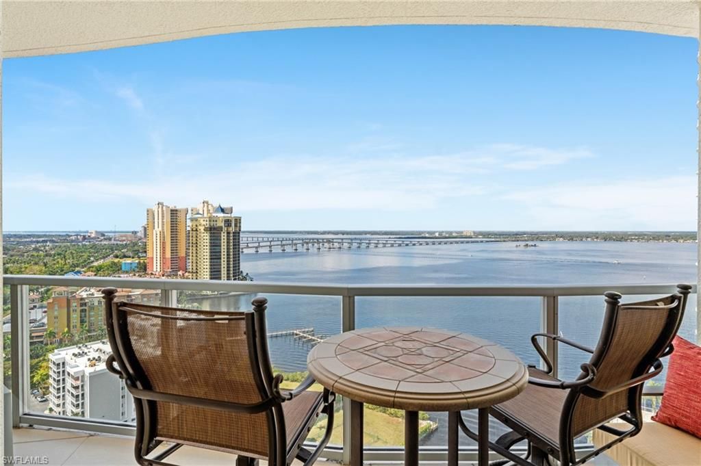 3000 Oasis Grand BLVD 2203, FORT MYERS, FL 33916 — exterior