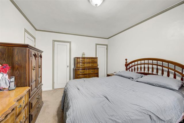 61-05 78th Street, Middle Village, NY 11379