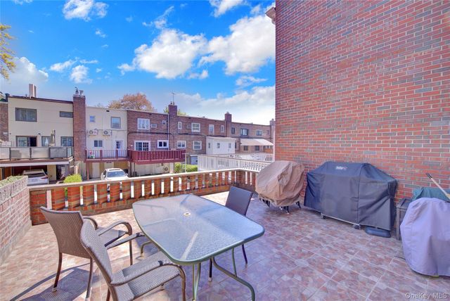 61-05 78th Street, Middle Village, NY 11379