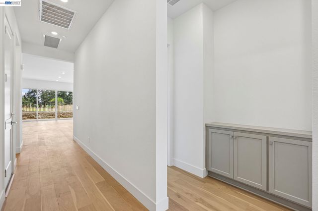 1087 Riverbend Drive, Brentwood, CA 94513