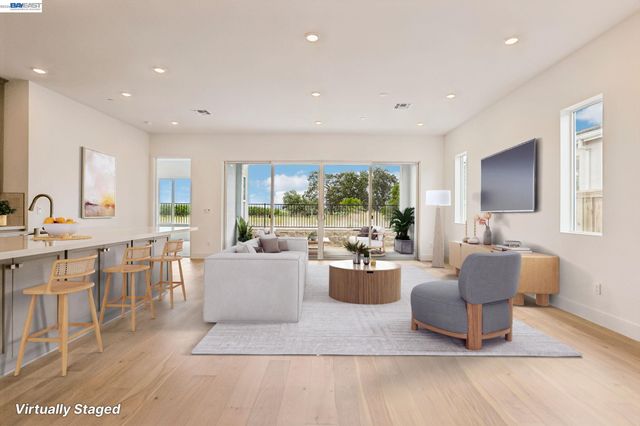 1087 Riverbend Drive, Brentwood, CA 94513