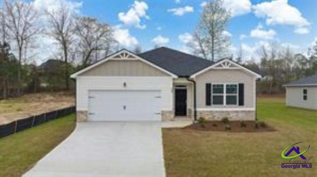 1406 Adirondac Way, Bonaire, GA 31005