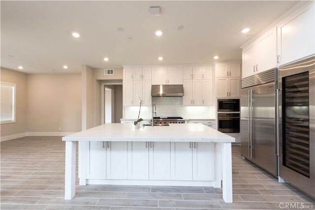 77 Gravity, Irvine, CA 92618