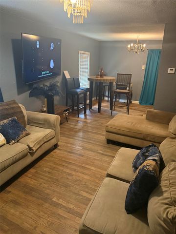 3204 Prospect Avenue, Fort Worth, TX 76106