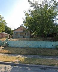 3204 Prospect Avenue, Fort Worth, TX 76106