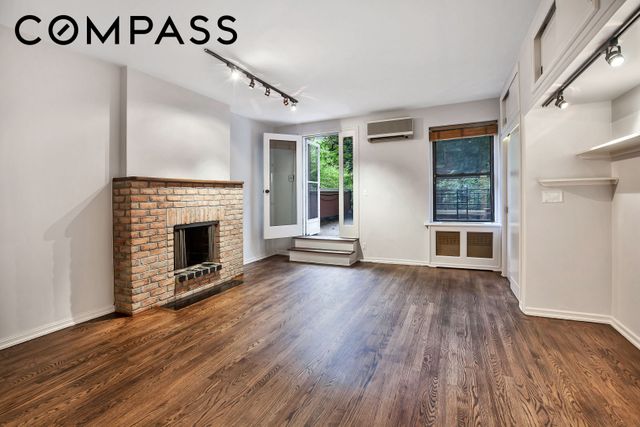 222 E 32nd Street, New York City, NY 10016