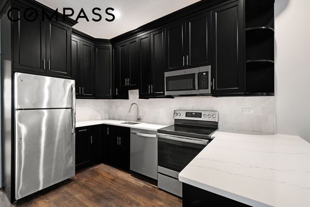 222 E 32nd Street, New York City, NY 10016