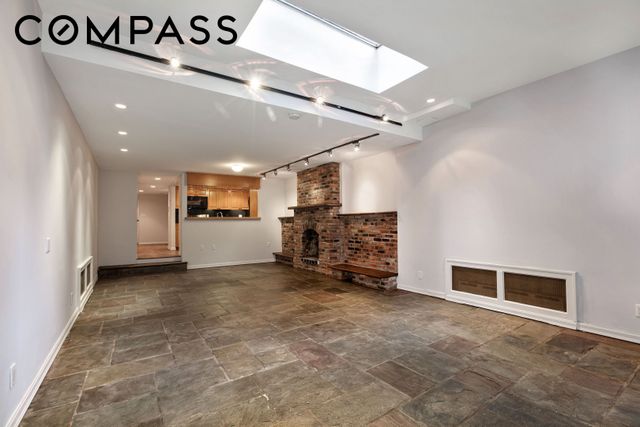 222 E 32nd Street, New York City, NY 10016