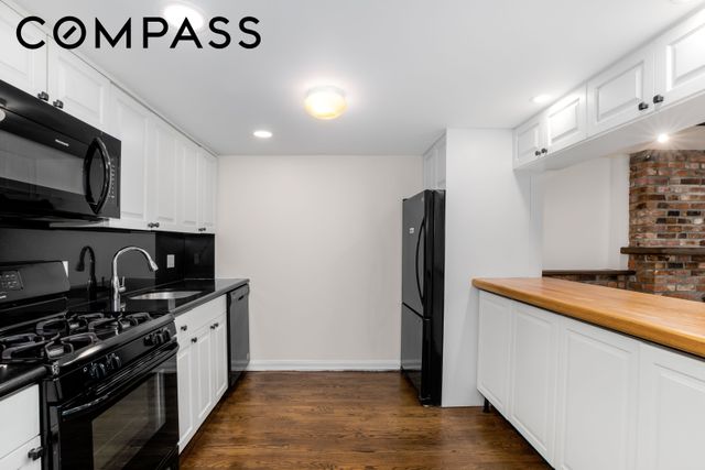 222 E 32nd Street, New York City, NY 10016