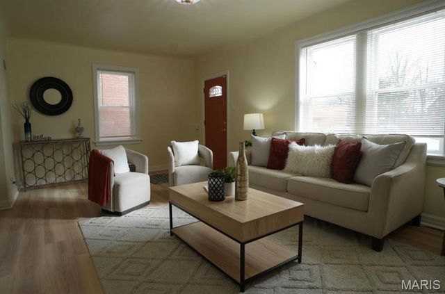 8725 Goodfellow Boulevard, St Louis, MO 63147