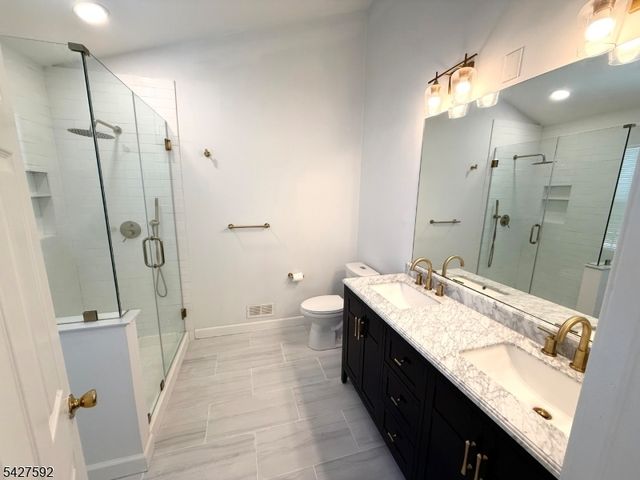 111 Columbus Dr, Franklin Twp., NJ 08823