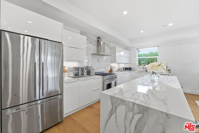 14650 Margate Street, Sherman Oaks, CA 91411