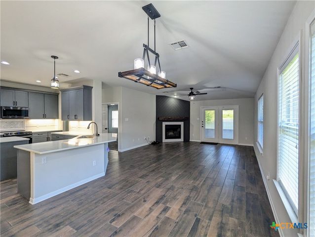 923 Mustang Trail, Harker Heights, TX 76548