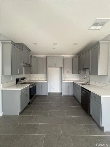 640 S Laurel, Colton, CA 92324