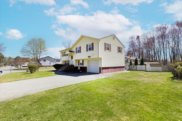 26 Partridge Rd, Methuen, MA 01844