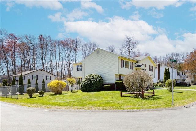 26 Partridge Rd, Methuen, MA 01844