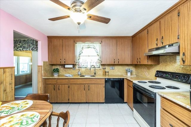 26 Partridge Rd, Methuen, MA 01844