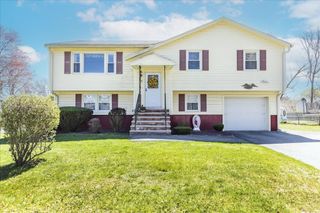 26 Partridge Rd, Methuen, MA 01844