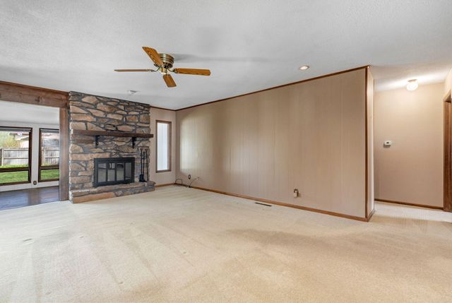 2025 E Shady Glen Drive, Springfield, MO 65804