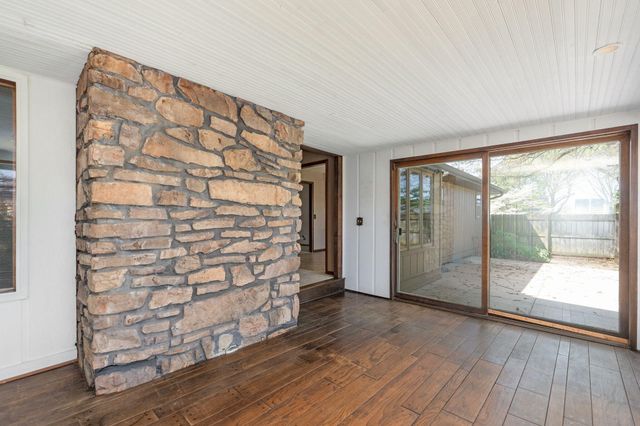 2025 E Shady Glen Drive, Springfield, MO 65804