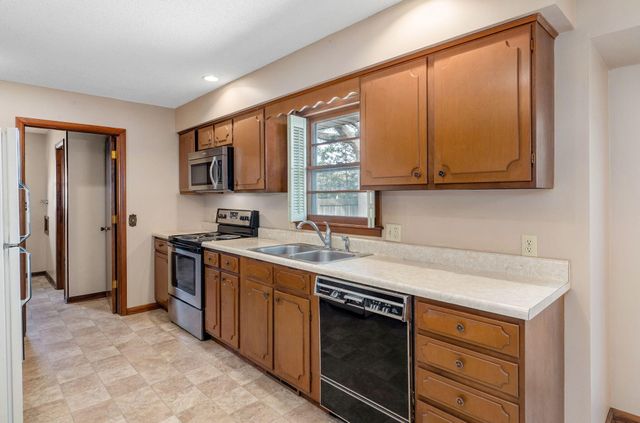 2025 E Shady Glen Drive, Springfield, MO 65804