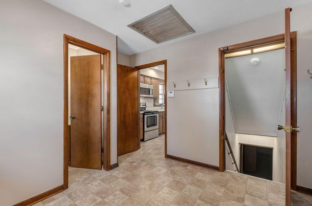 2025 E Shady Glen Drive, Springfield, MO 65804